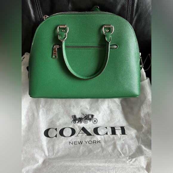 Coach, leather - Picture 2 of 6
